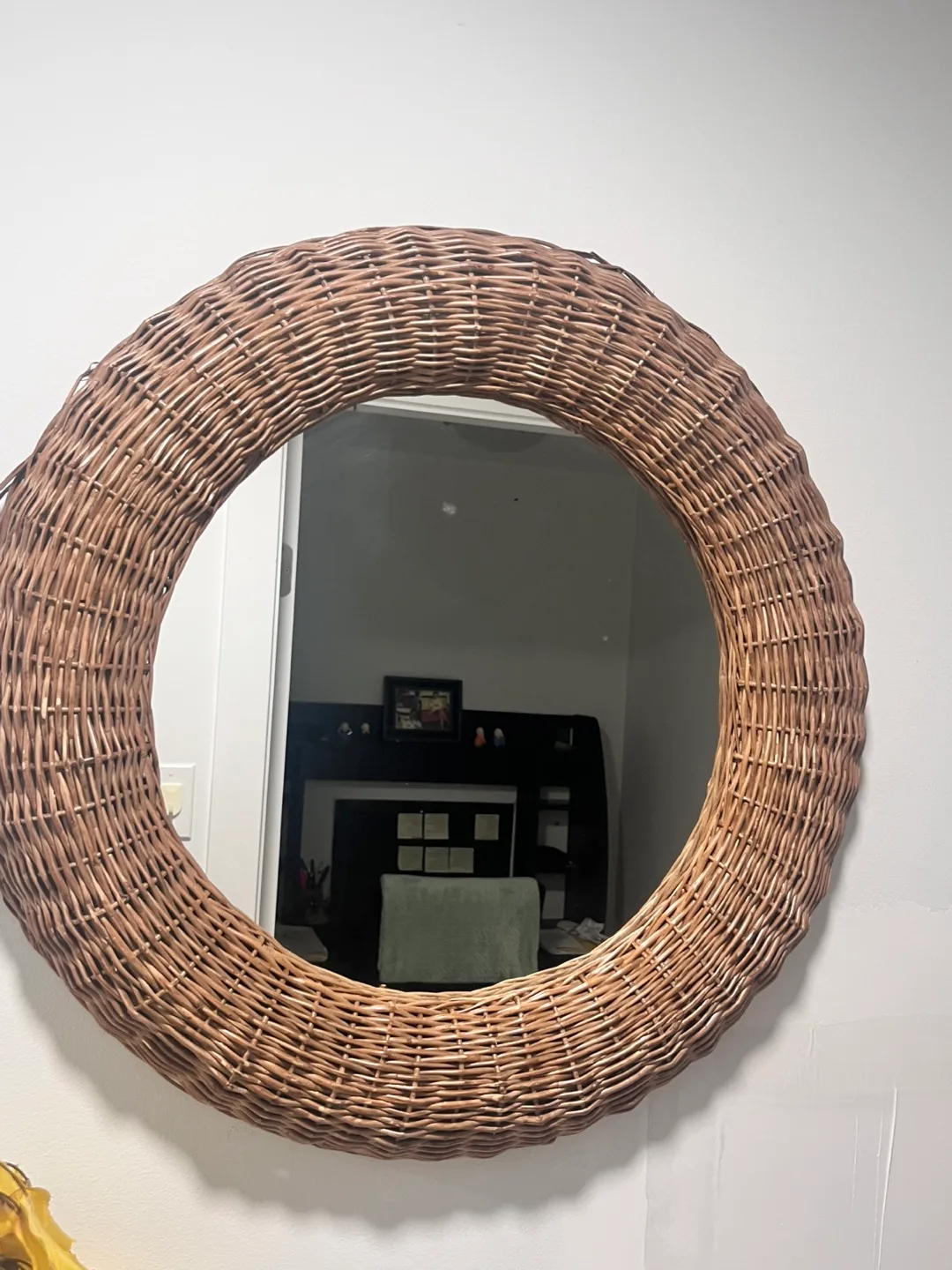Wicker Round Mirror thumbnail