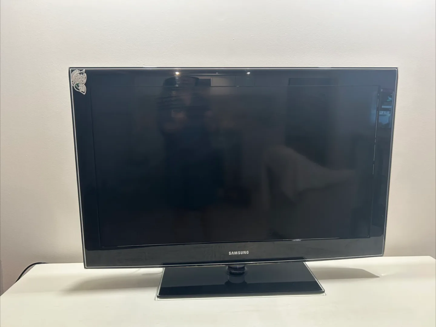 Samsung LN40B610A5FXZC 40 inch TV thumbnail