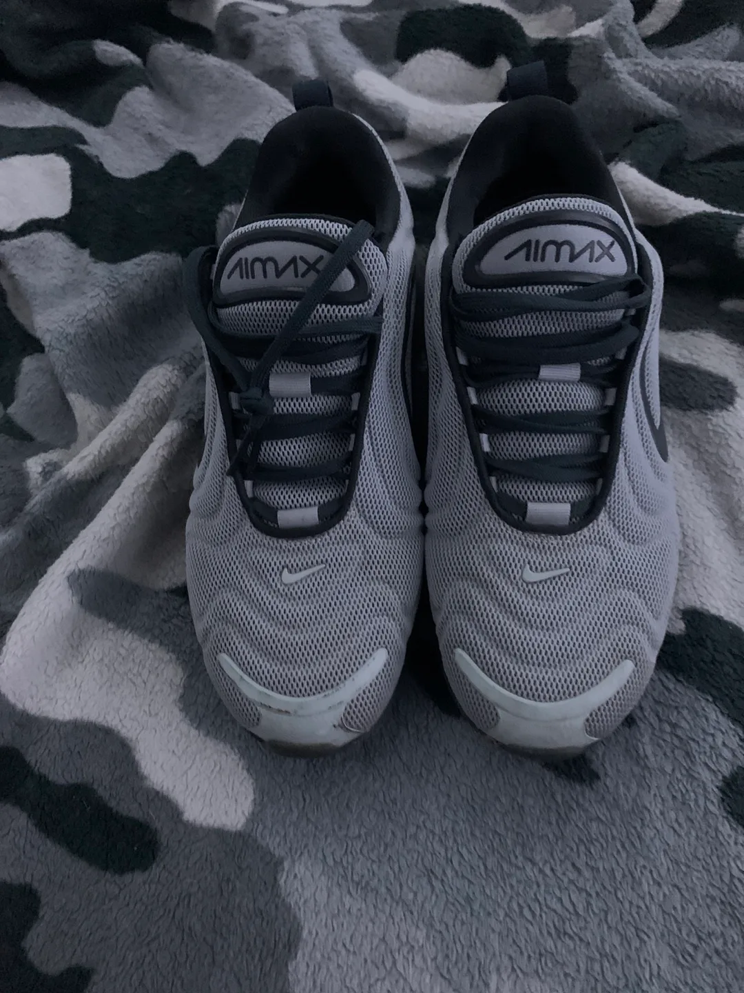 Nike Air Max 720 Grey thumbnail