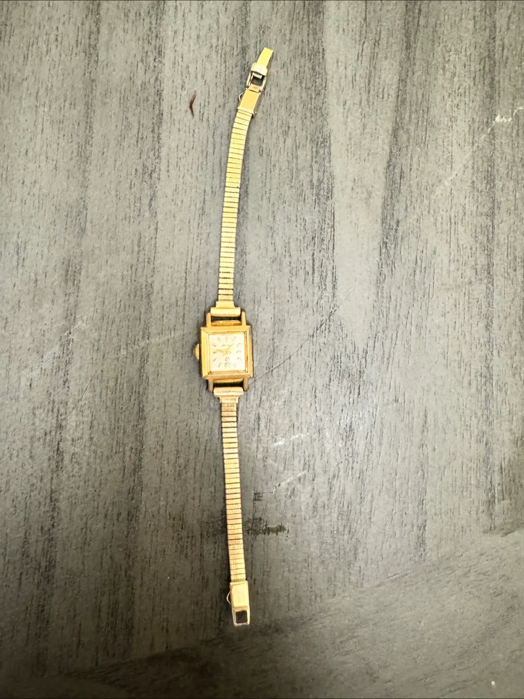 Vintage Eastray Ladies Watch - Gold Tone thumbnail
