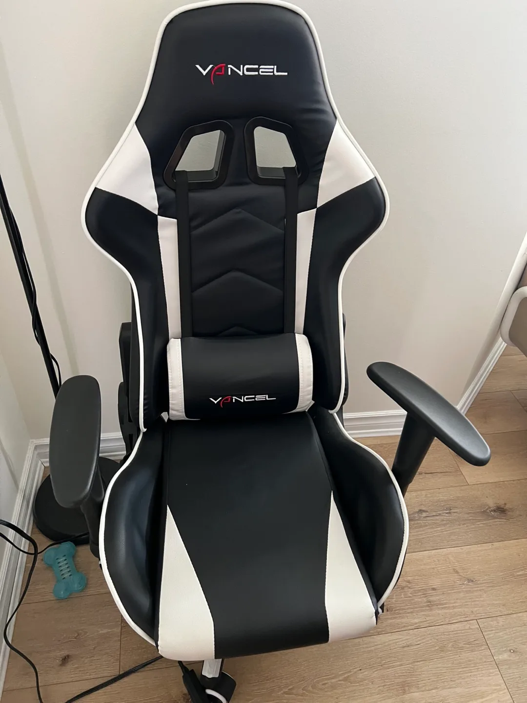 Vancel Gaming Chair - Black & White thumbnail