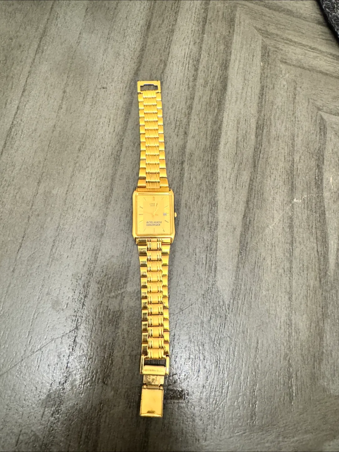 Citizen Quartz Acklands Grainger Gold Watch thumbnail