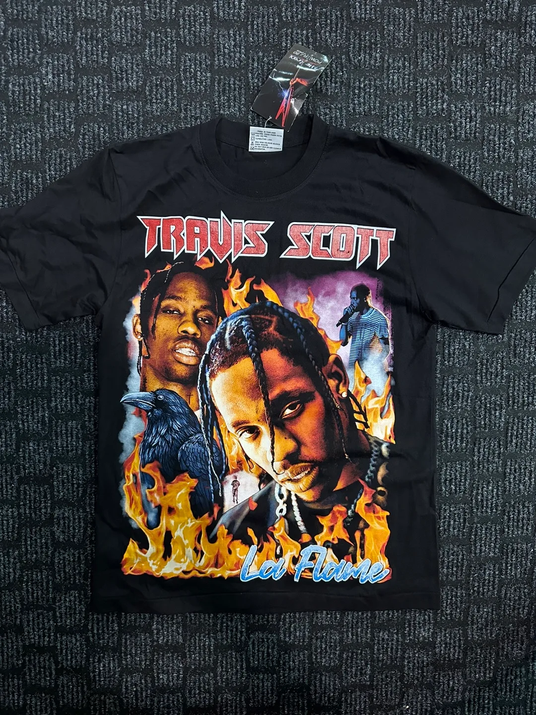 New Graphic Vintage Travis Scott Tee size Large thumbnail