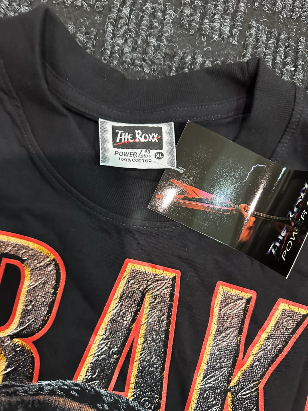 New Graphic Vintage Drizzy Drake Tee size XL image indicator(4)