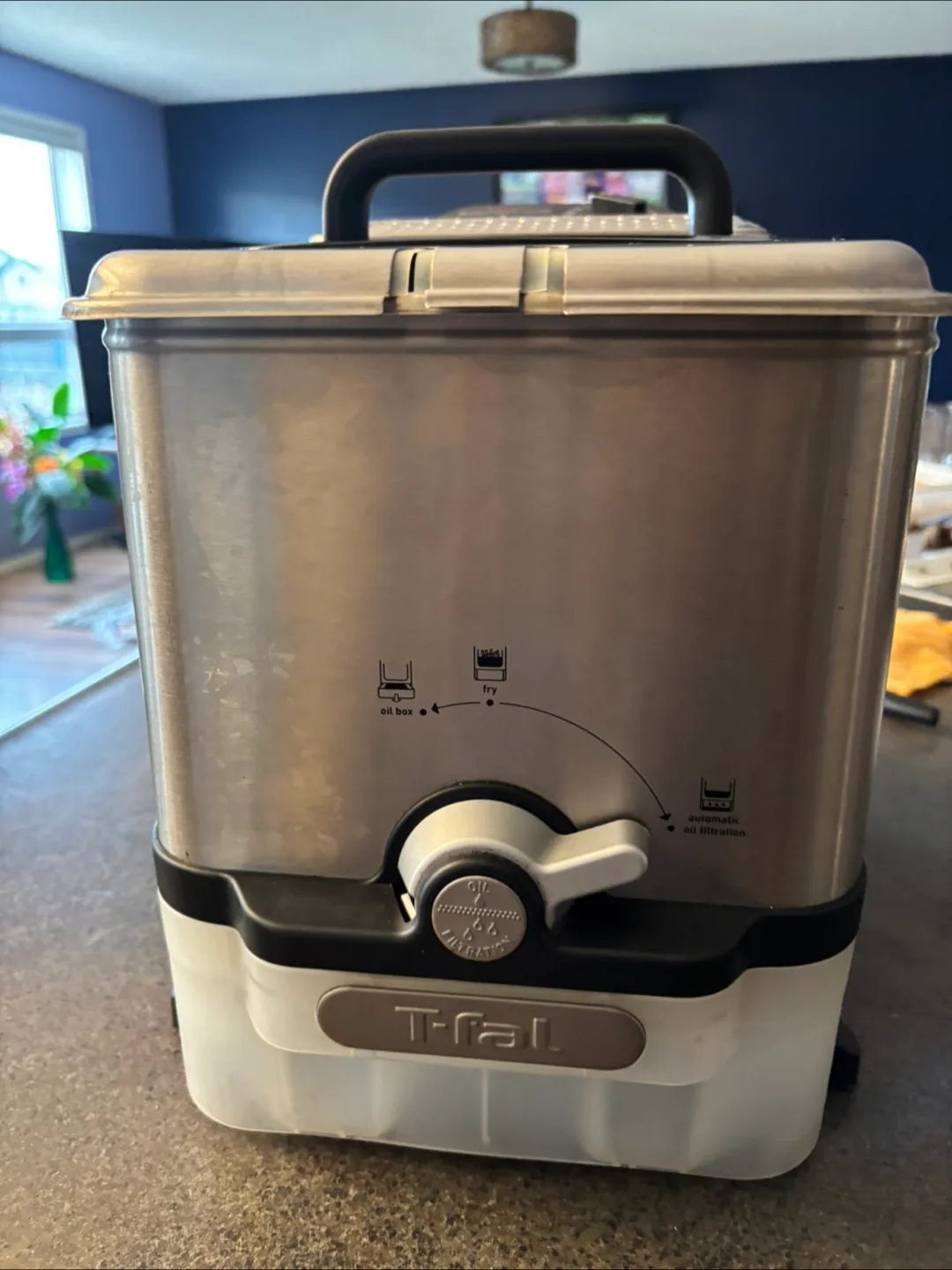 T-fal Ultimate EZ Clean Deep Fryer image indicator(4)
