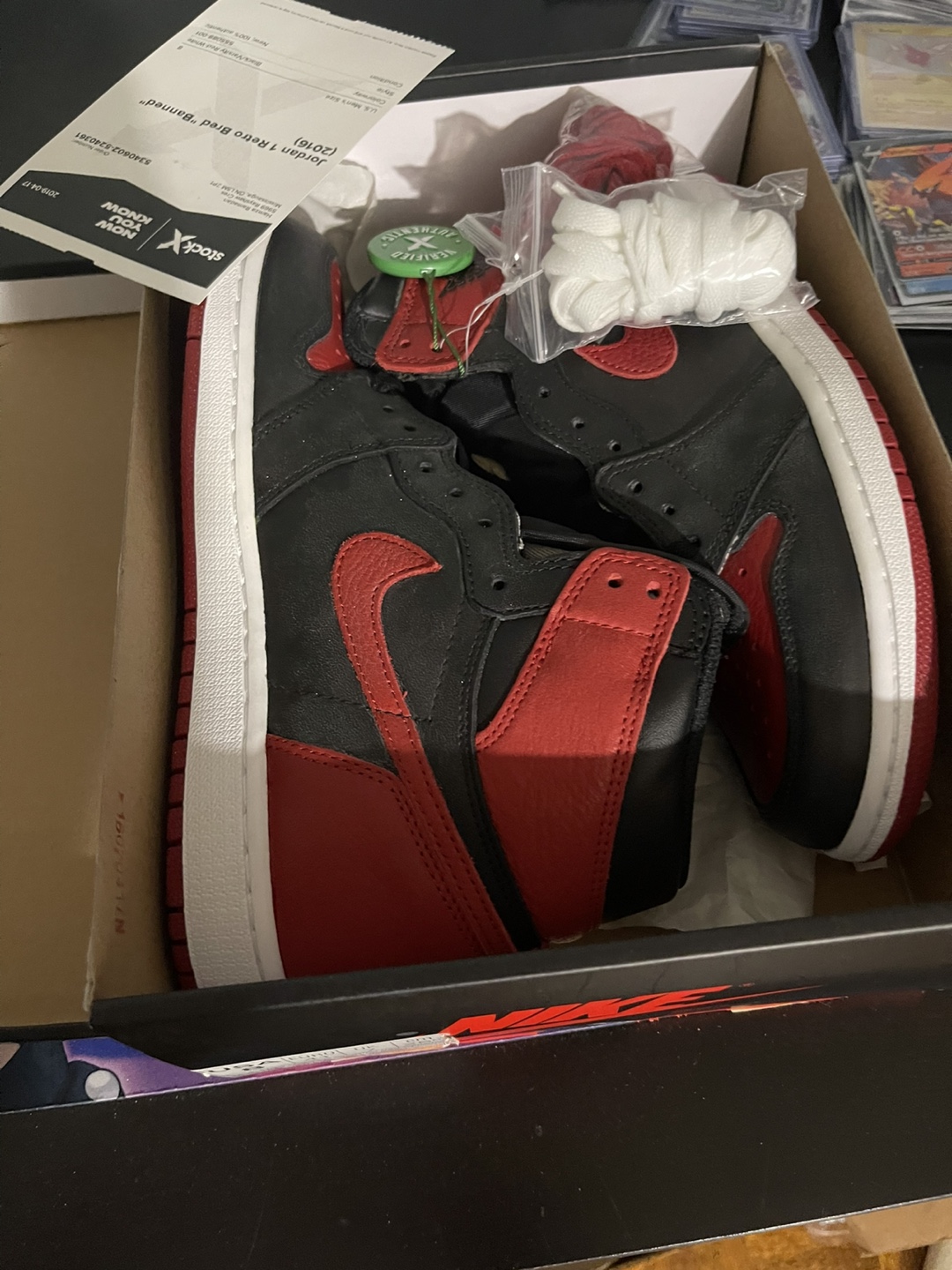 Nike Air Jordan 1 Retro Bred Banned (2016) US 8 - photo 3
