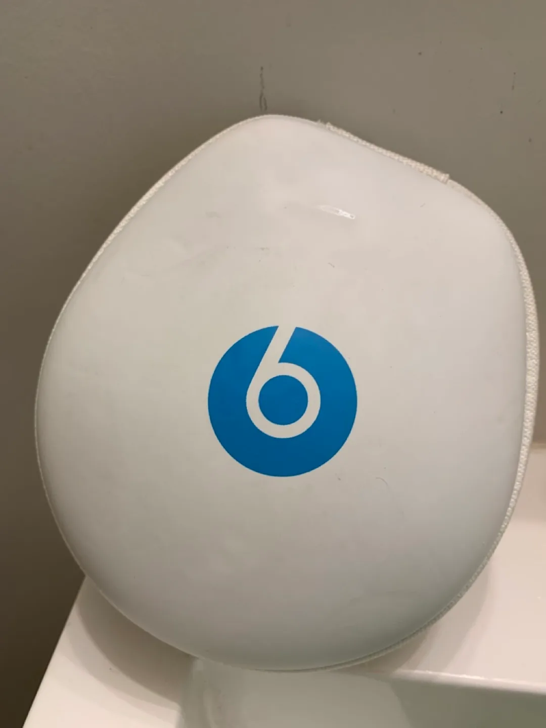 Beats Mixr Blue Headphones with Case image indicator(3)