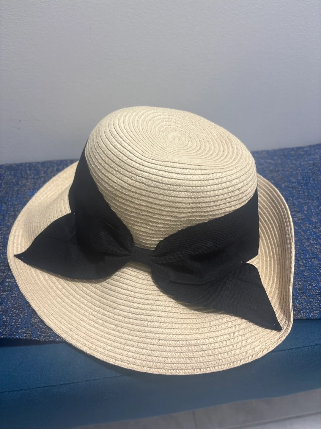 Cream Straw Hat with Black Bow thumbnail