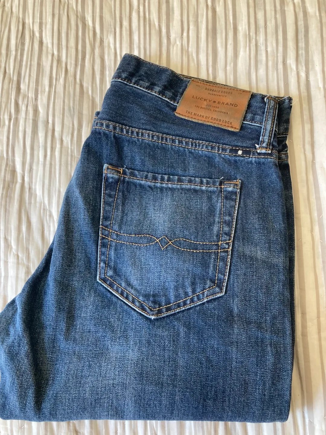 Lucky Brand 110 Skinny Jeans Size 30/30 thumbnail