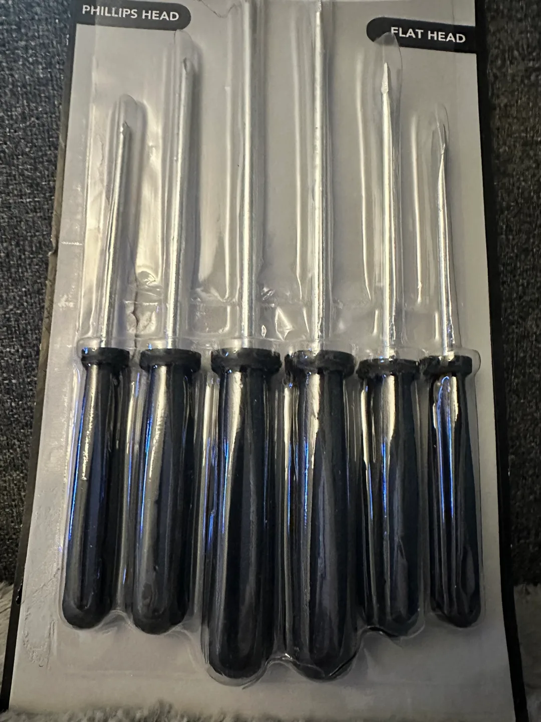 New 6-Piece Screwdriver Set (Phillips & Flat Head) + Pliers image indicator(4)