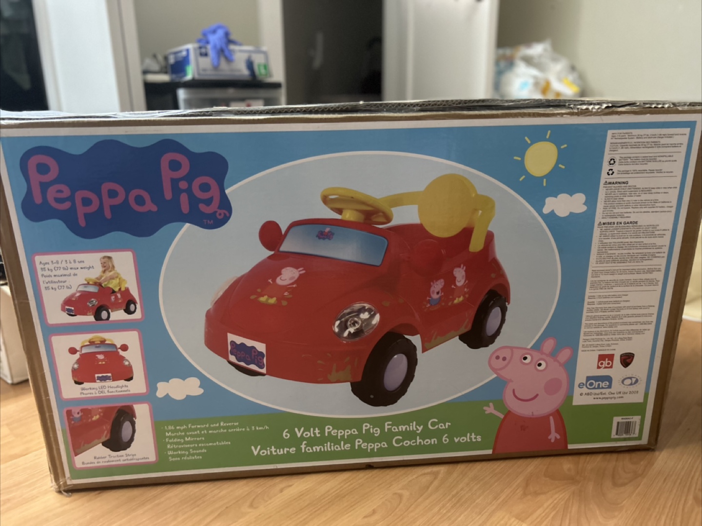 Peppa Pig 6 Volt Family Car - Ride On Toy