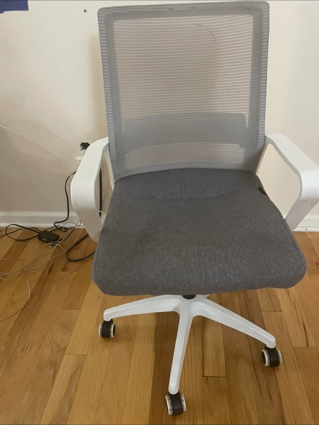Gray Office Chair - Mesh Back thumbnail