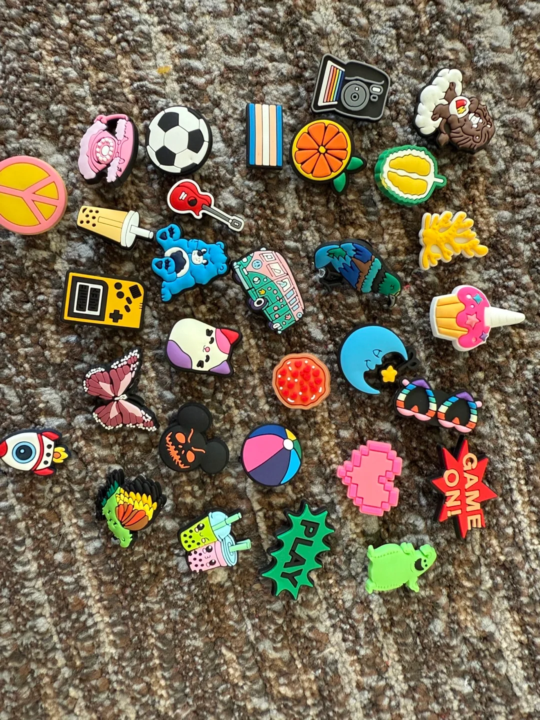 Crocs Jibbitz Charms - Lot of 30, brand new image indicator(2)