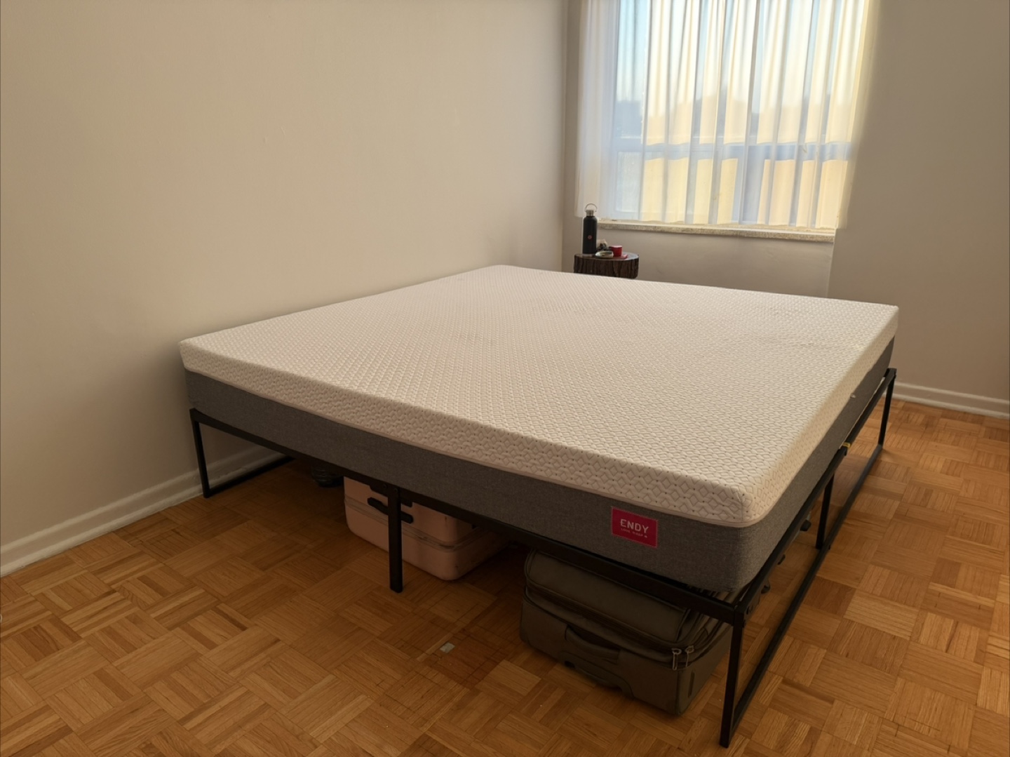 Endy Mattress - King Size - Great Condition!