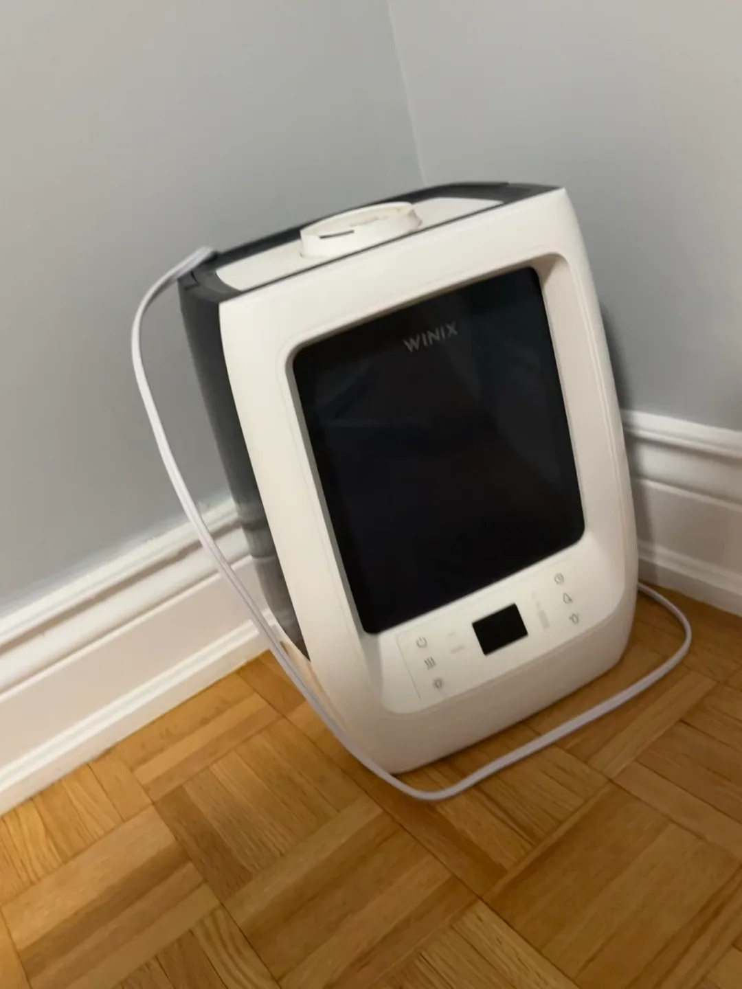 Winix AW600 Dehumidifier thumbnail