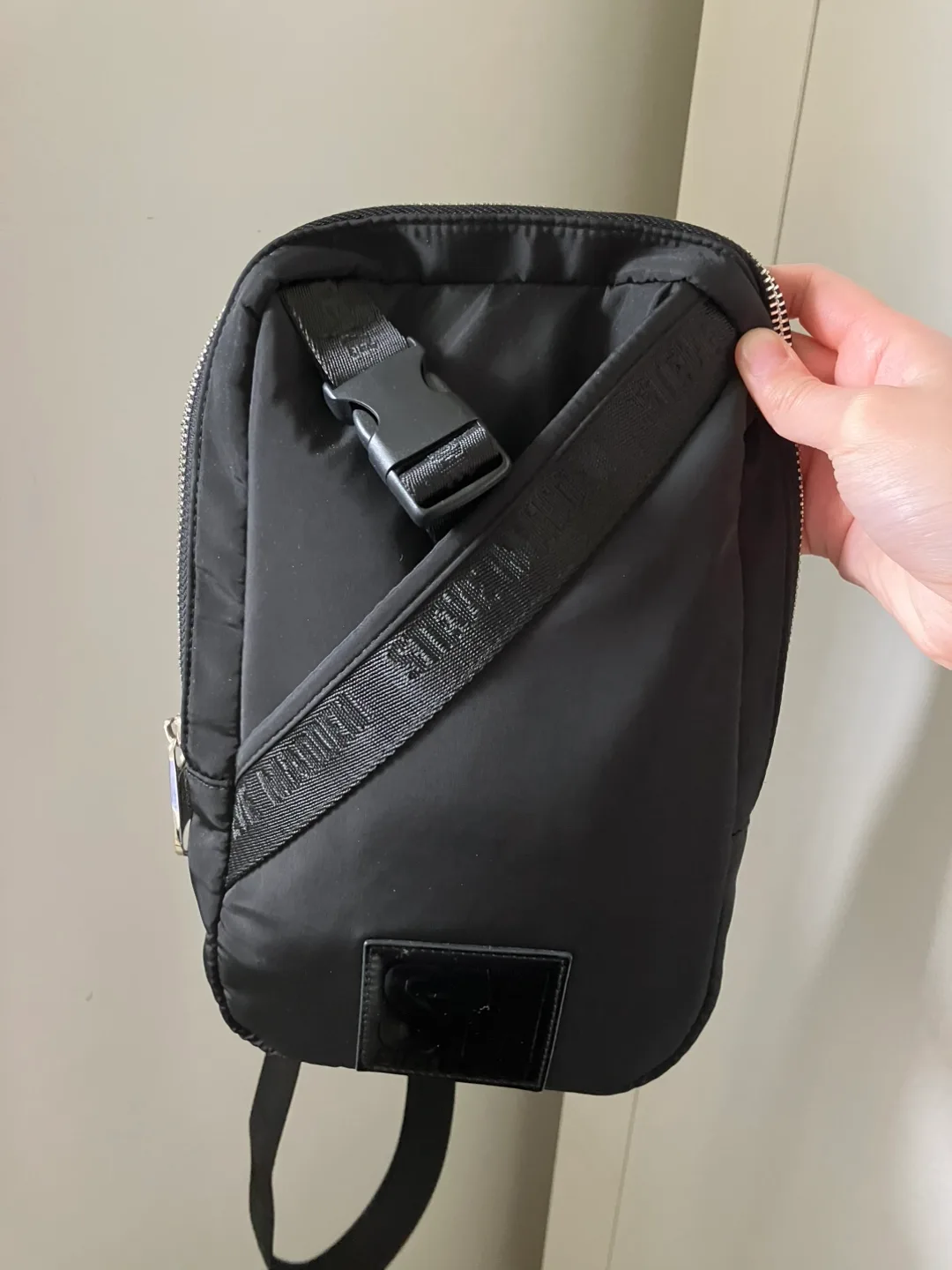 Steve Madden Black Sling Bag thumbnail