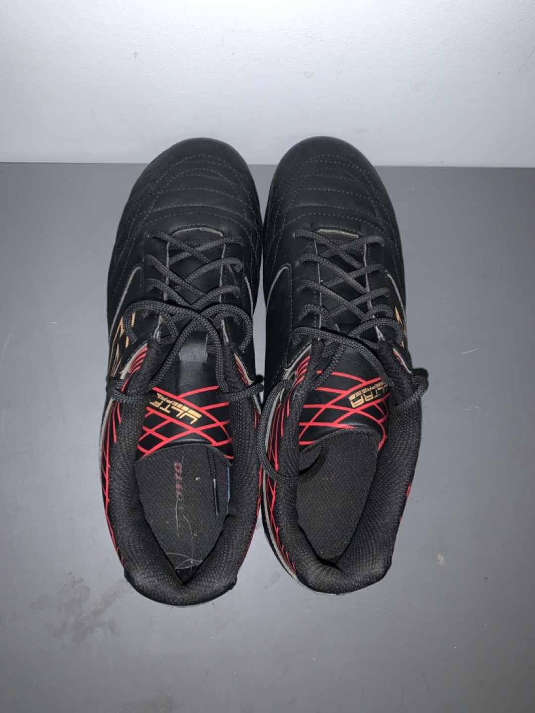 Lotto Ultra Football Cleats - Size 8.5