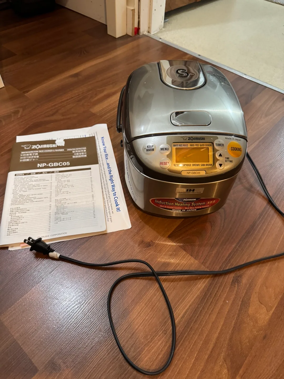 Zojirushi NP-GBC05 Rice Cooker thumbnail