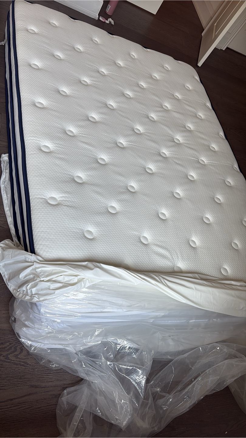 Queen size mattress - photo 2