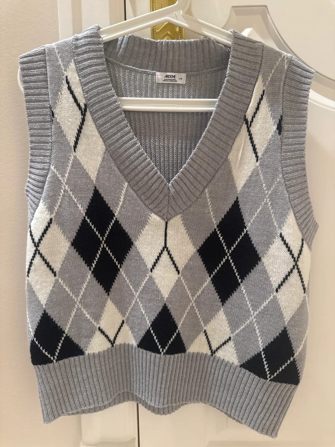 Argyle Knit Sweater Vest - Size S thumbnail