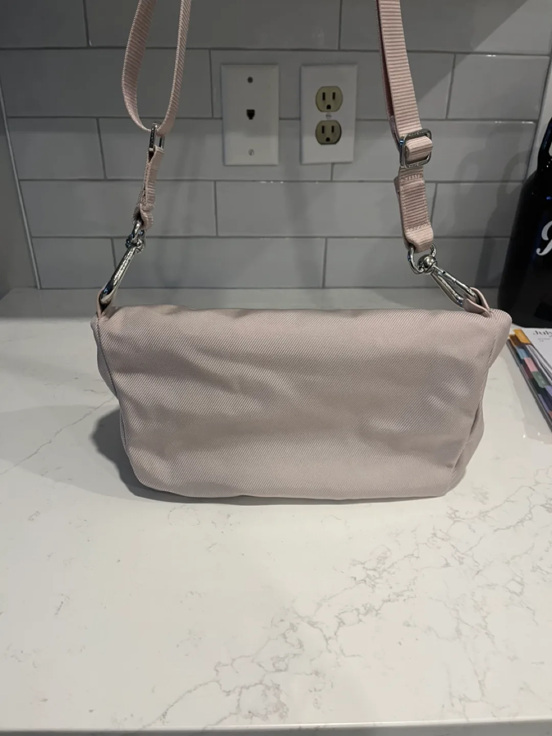 Lululemon Festival Bag 5L Lilac image indicator(3)