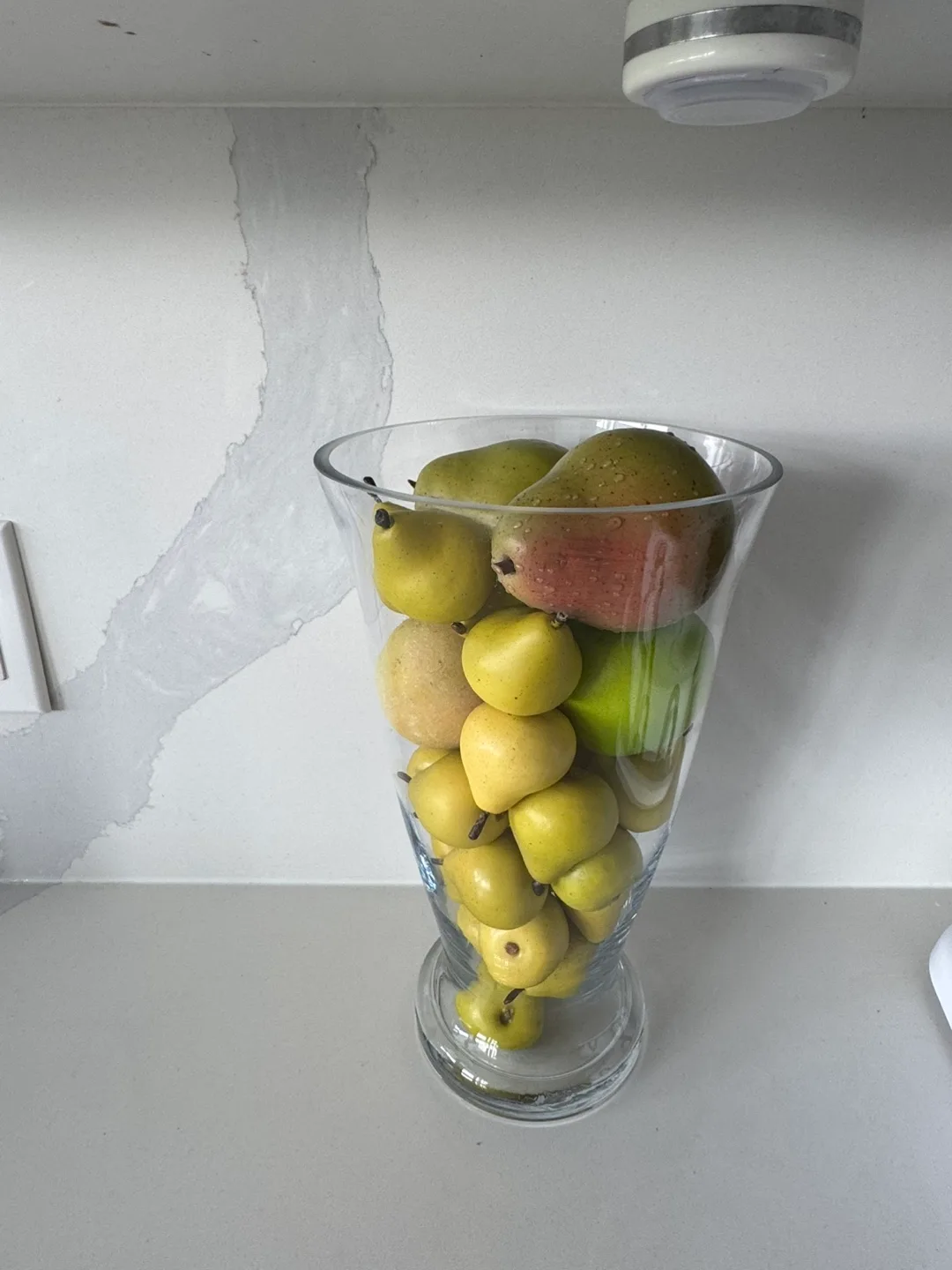 Glass Vase with Pears image indicator(4)
