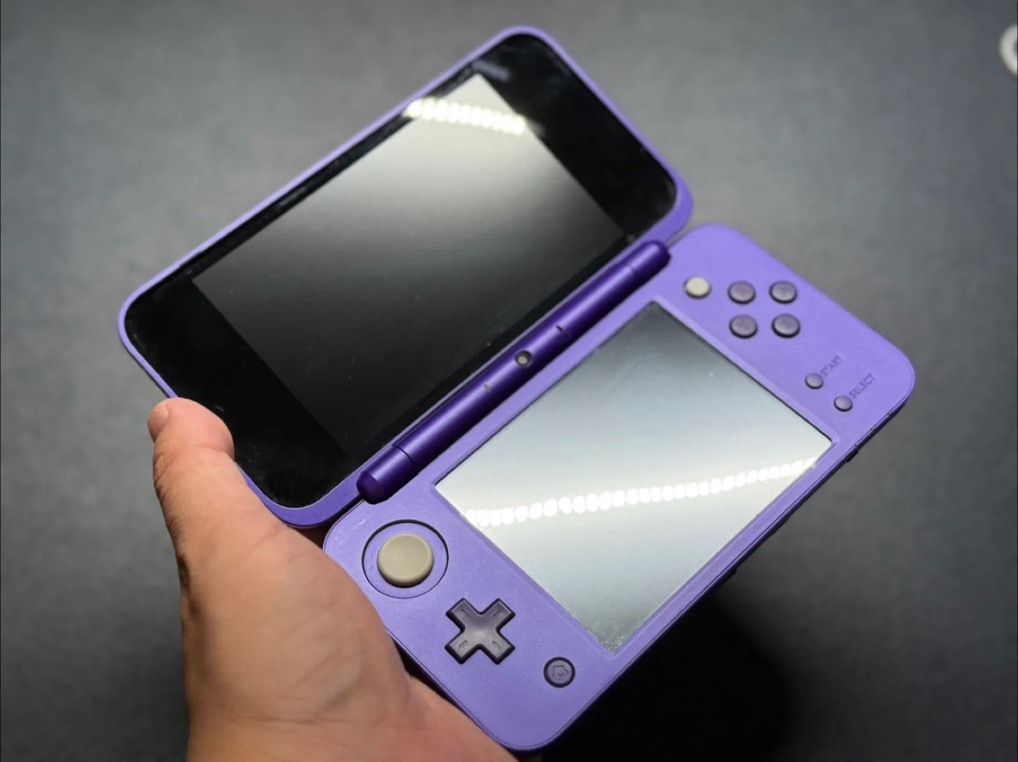 New Nintendo 2DS XL – Purple thumbnail