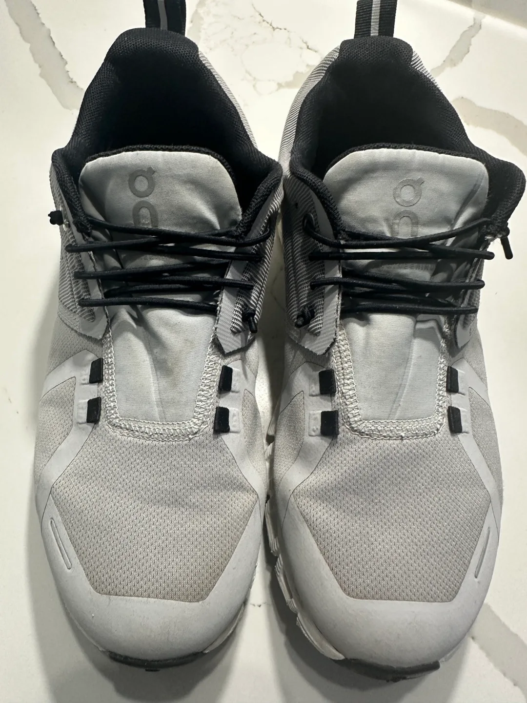 On Cloud Women's Running Shoes - Size 7.5 image indicator(2)