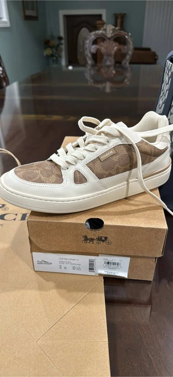 Coach Clip Sig Court LT Khaki/Chalk US 8B - New in Box! thumbnail