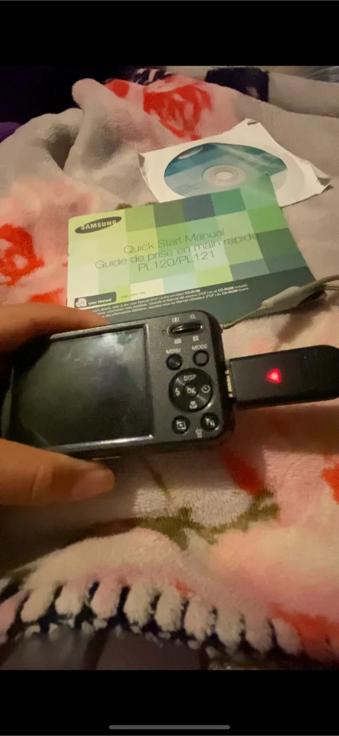 Samsung PL120 purple digital camera image indicator(5)