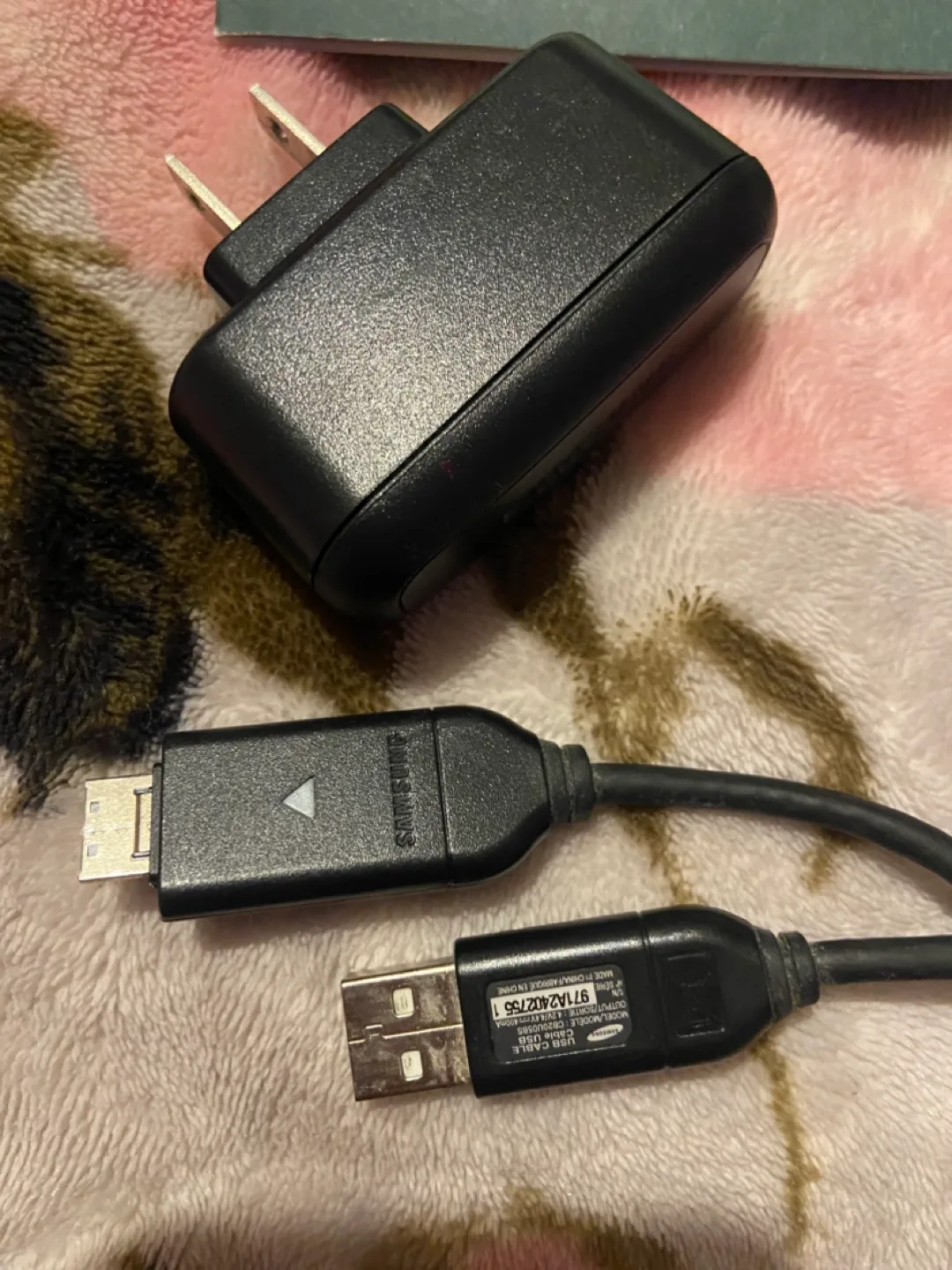 Samsung PL120 purple digital camera image indicator(2)