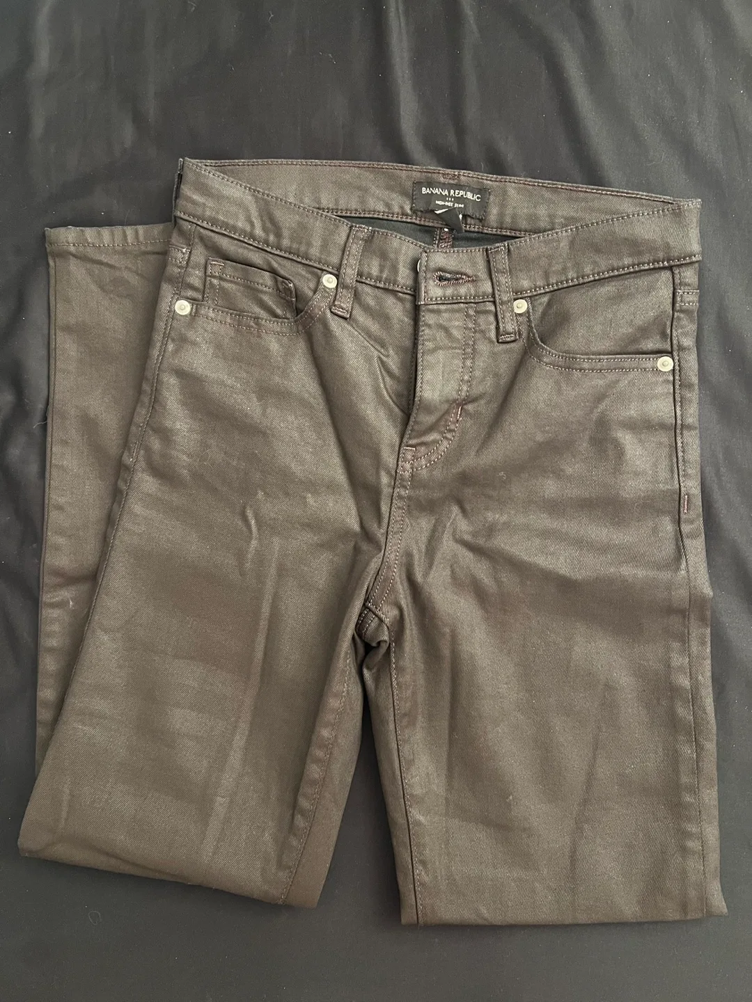NWOT Banana Republic High-Rise Slim Coated Jeans Sz 26/2 image indicator(3)