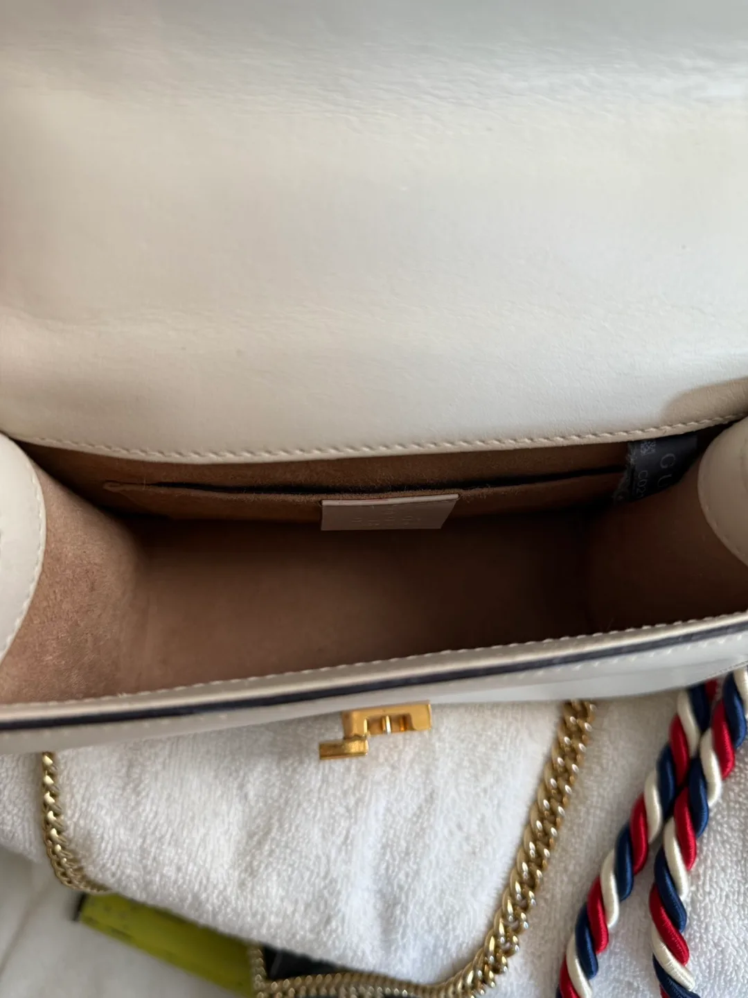 Gucci Sylvie Mini Bag - Ivory Leather image indicator(9)