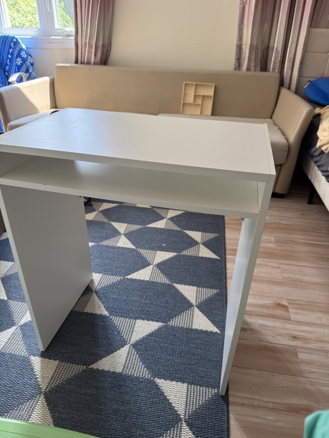 White Desk