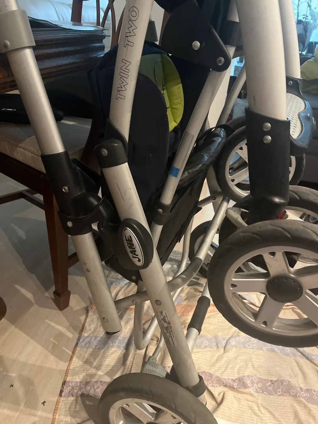 Jané Twin Two Double Stroller. Without a canopy image indicator(2)