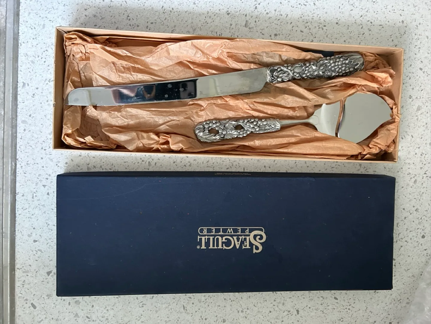 Seagull Pewter Cake Knife & Server Set image indicator(2)