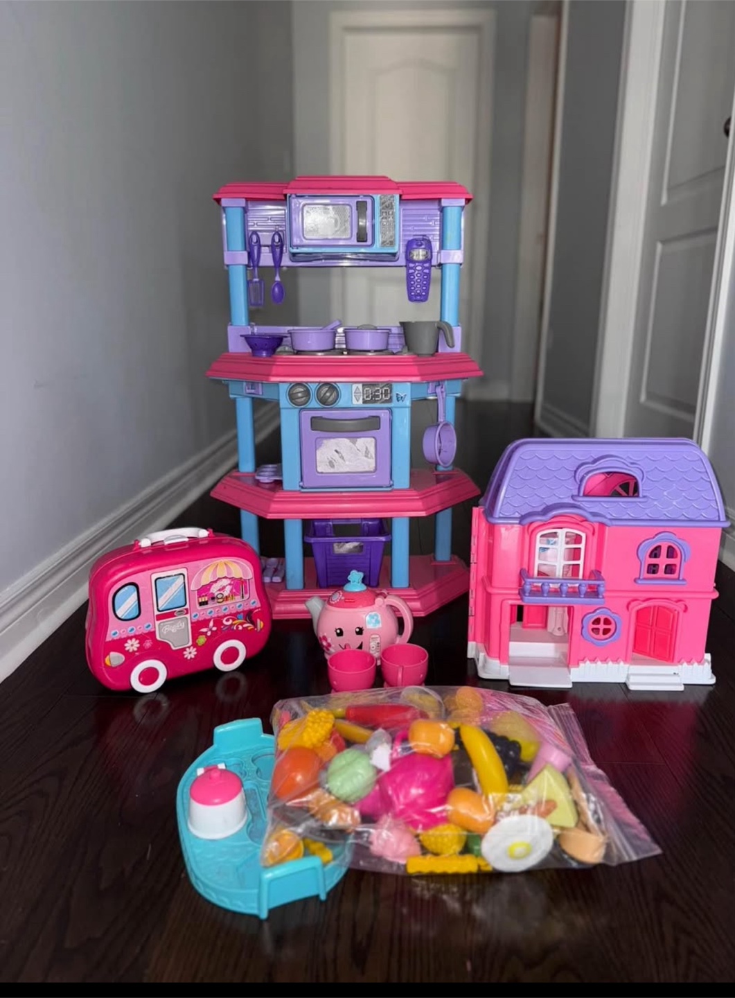 Kids Pink Dollhouse & kitchen set with food and utensils