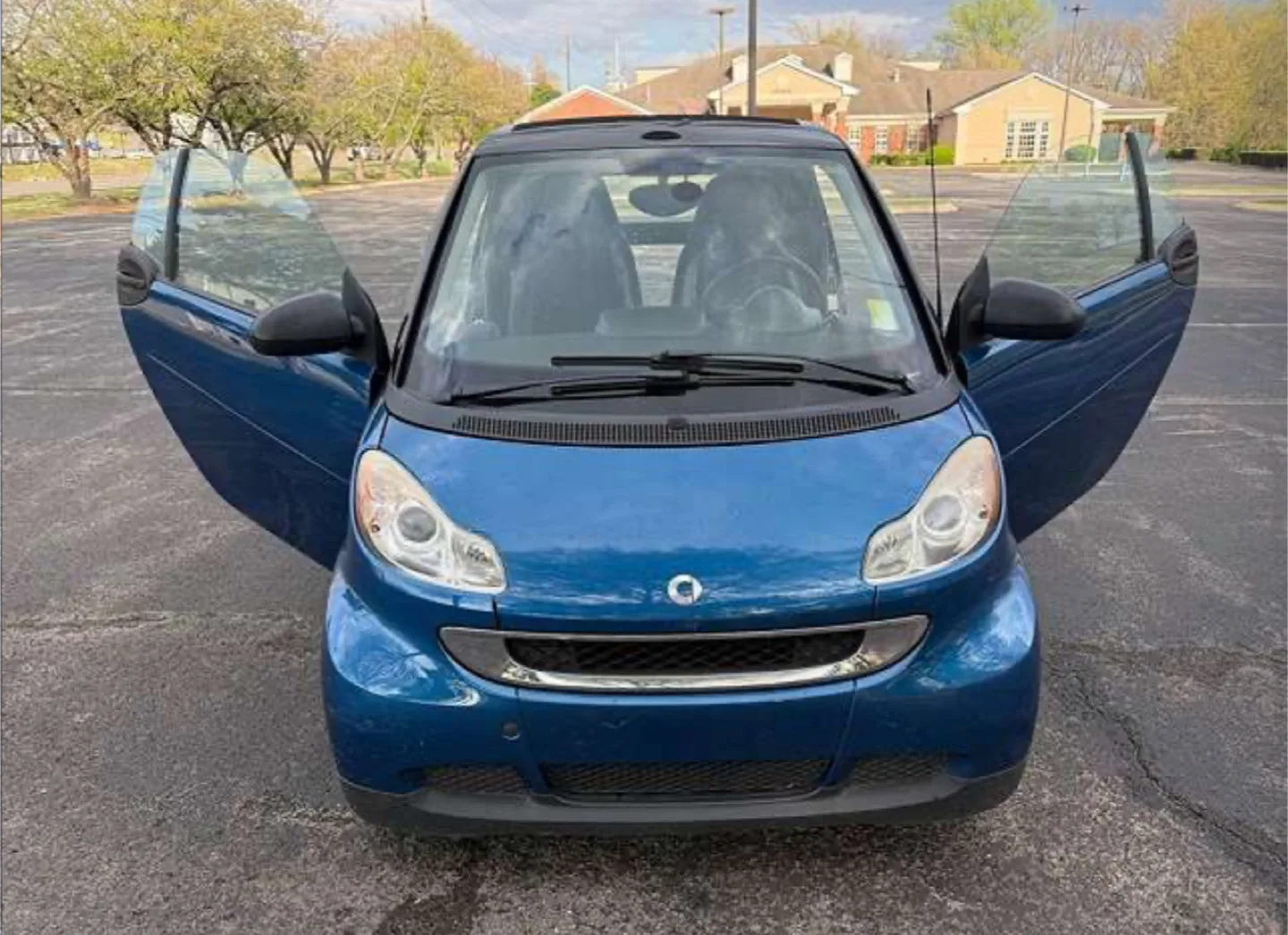 Smart Fortwo Coupe thumbnail
