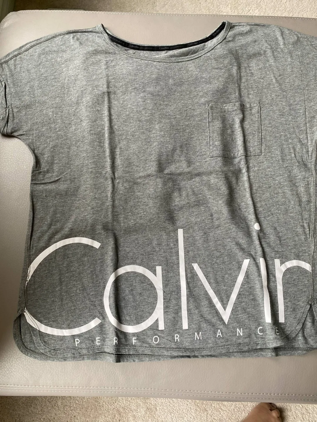 Bench & Calvin Klein T-Shirts - Size L image indicator(3)