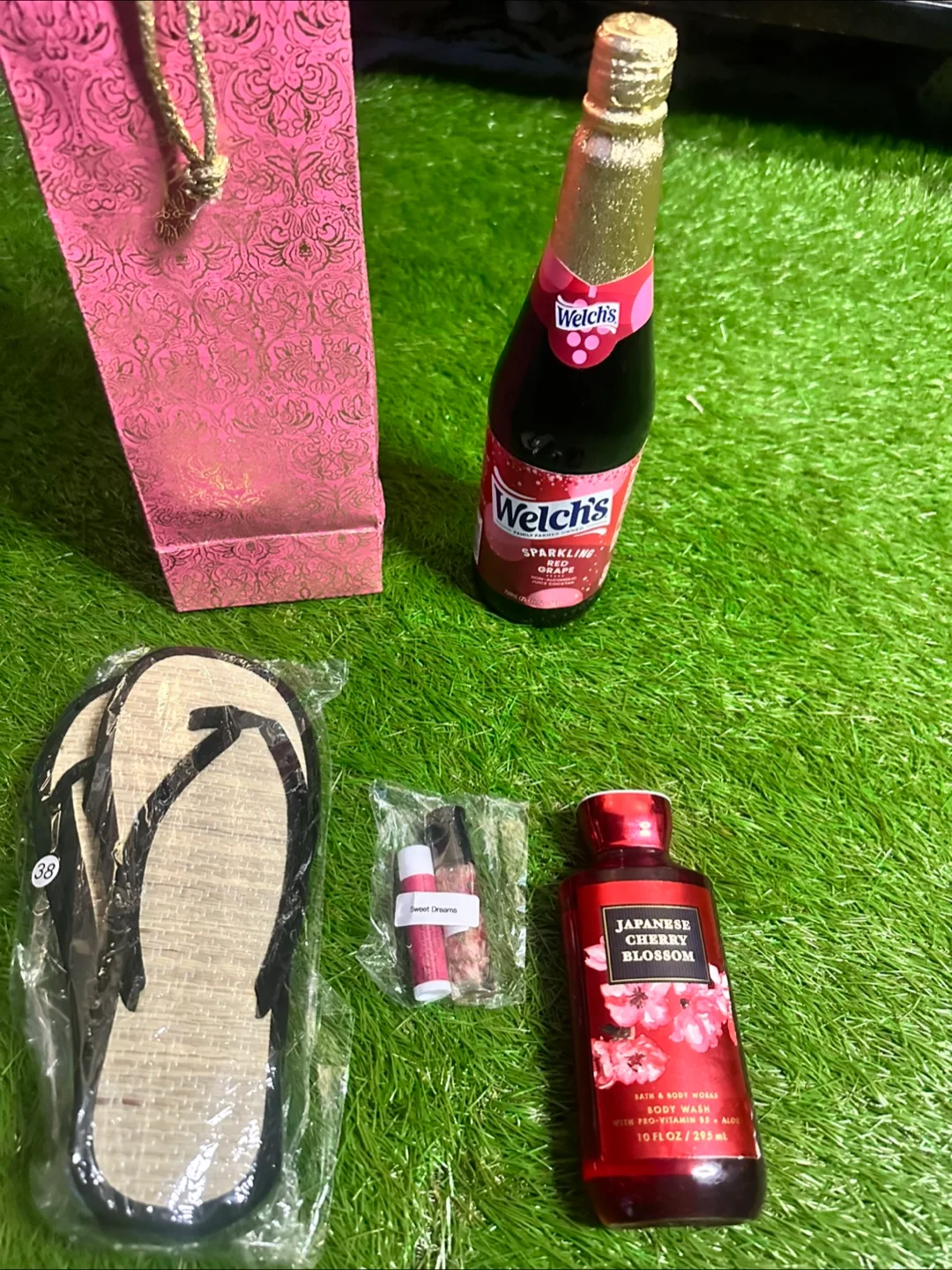Bath & Body Works Japanese Cherry Blossom Set thumbnail