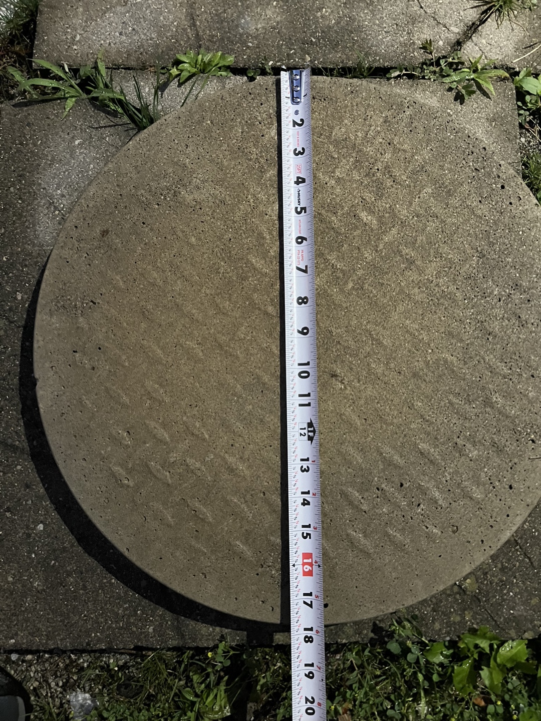 Stepping Stone - Circle Smooth with Diamond Pattern 18”-8pcs - photo 3