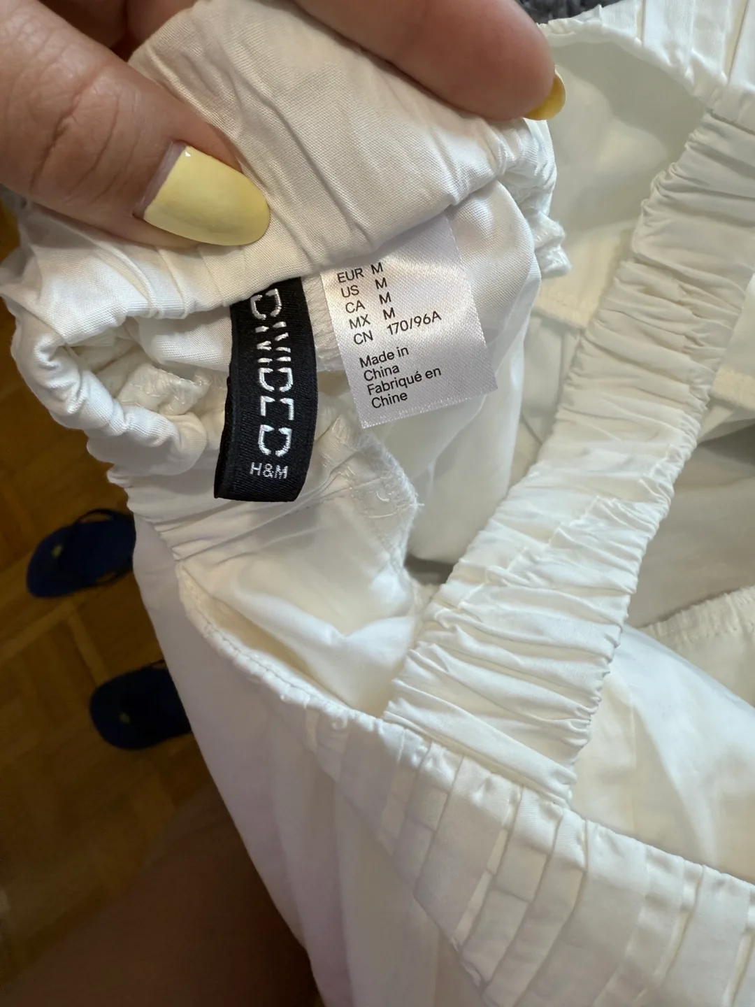 H&M Divided White Dress - Size M image indicator(5)