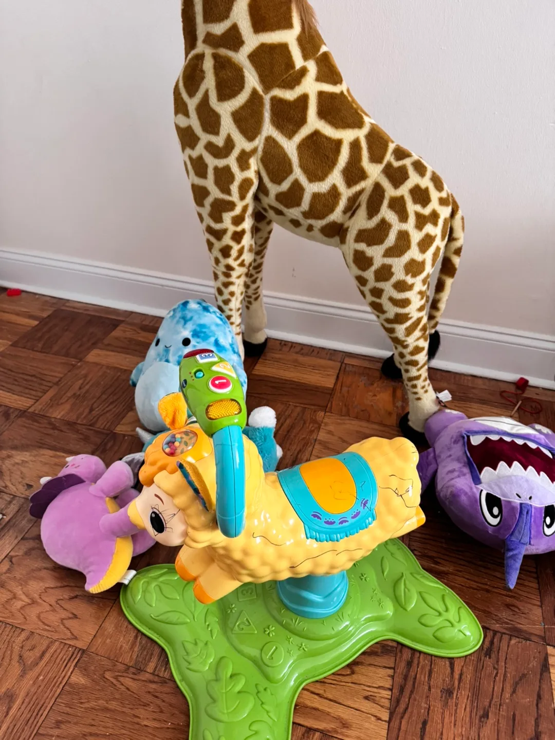 Kids Ride-on Llama Toy image indicator(2)