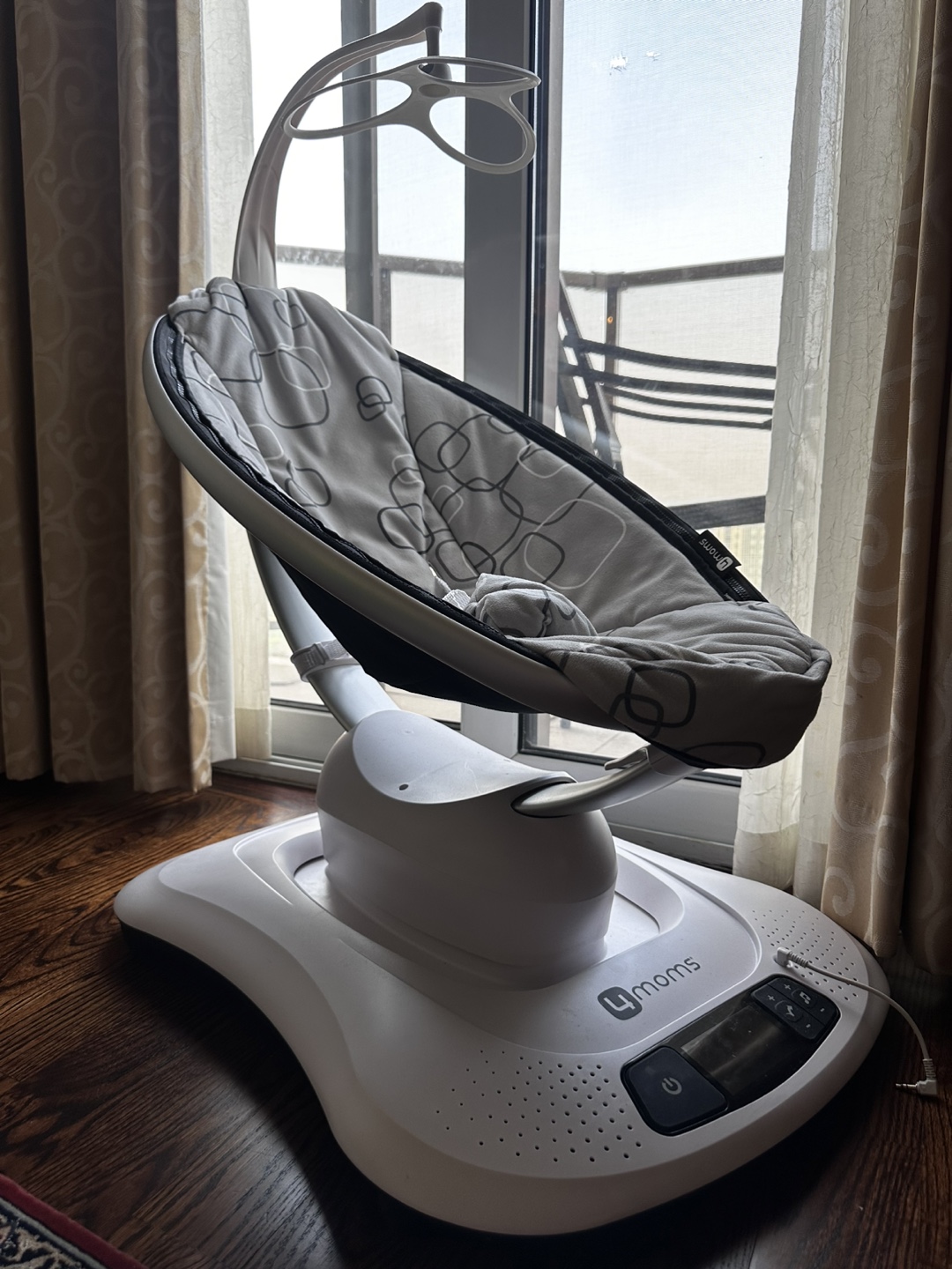 4moms mamaRoo Baby Swing