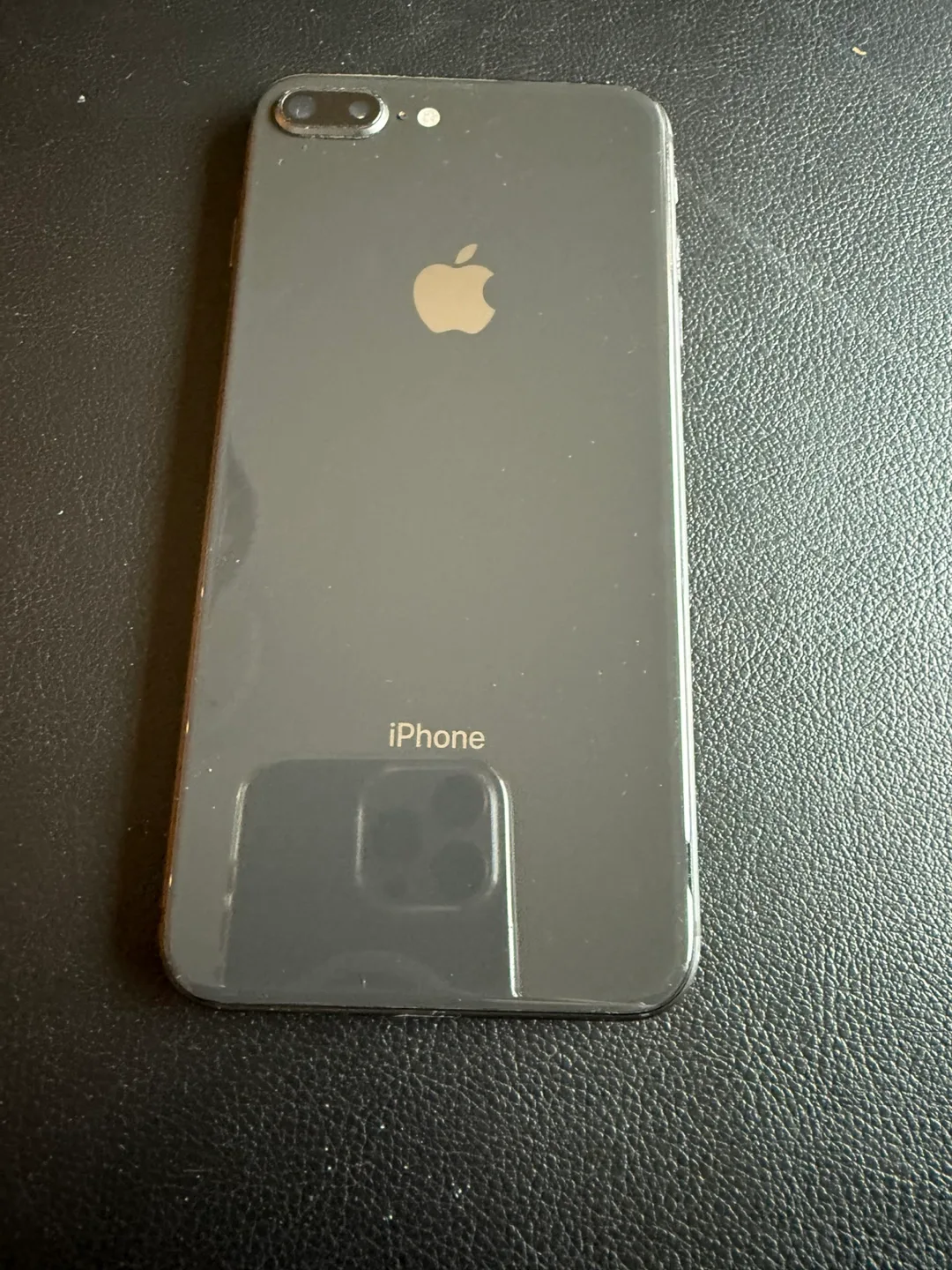 iPhone 8 Plus 64GB Black thumbnail