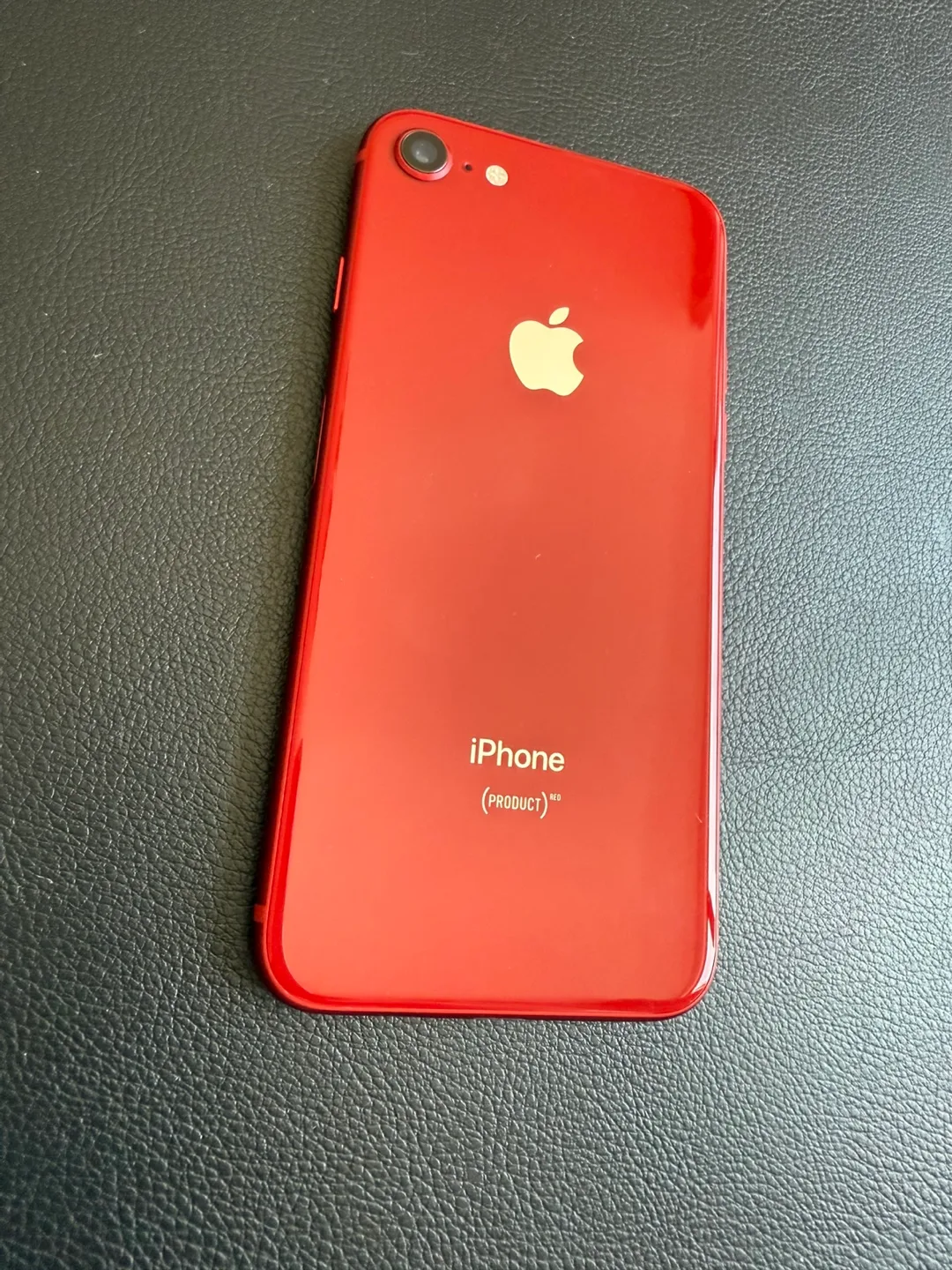 iPhone 8 256GB Red thumbnail