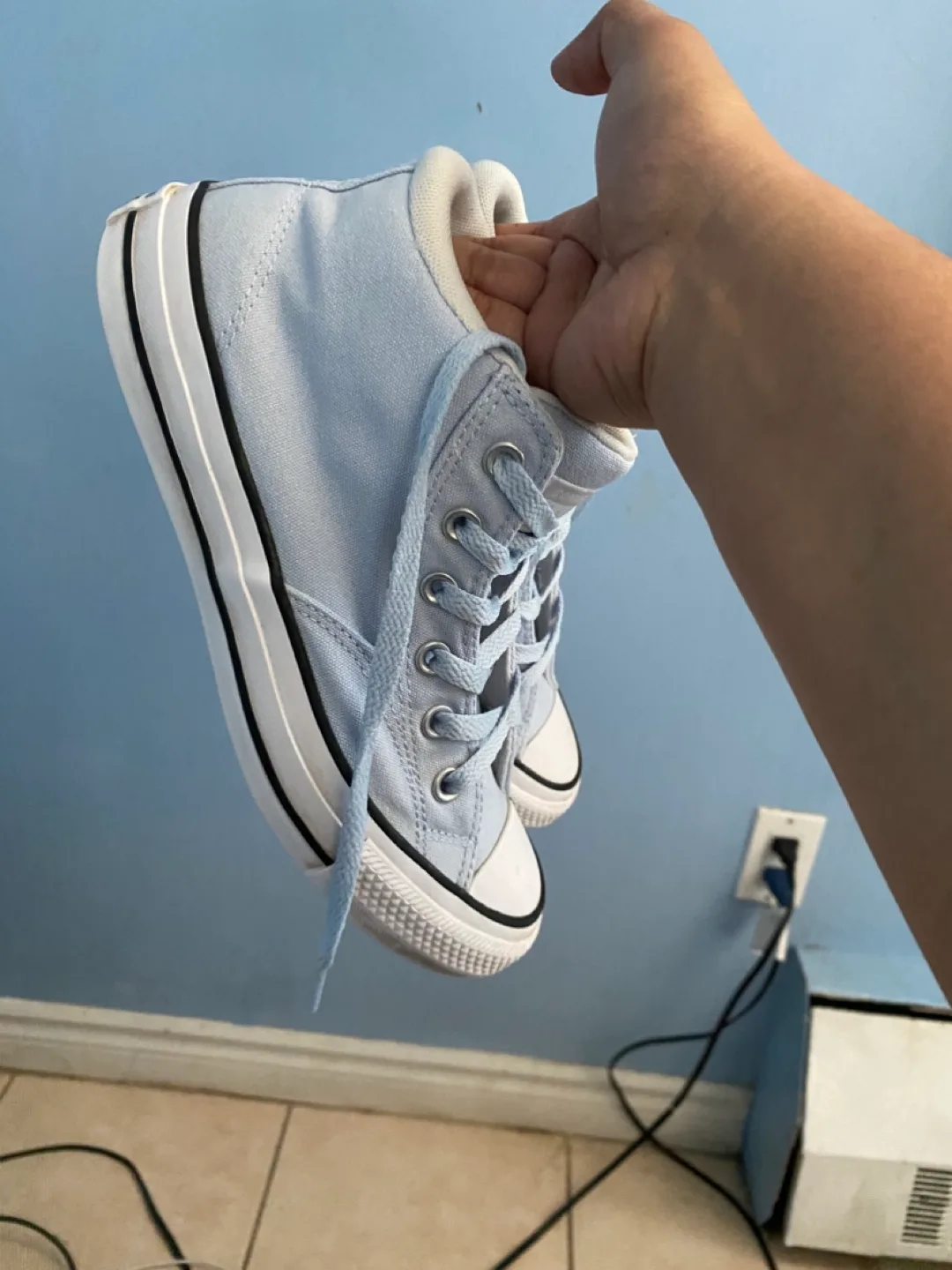 Chuck Taylor All Star Madison Mid image indicator(3)