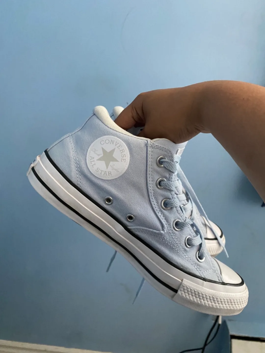Chuck Taylor All Star Madison Mid image indicator(4)