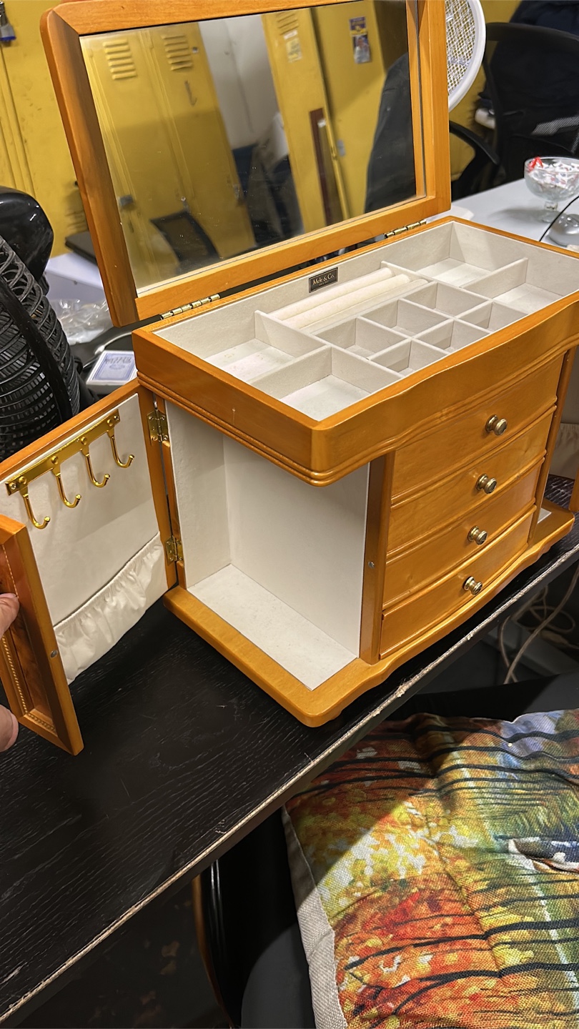 Mele & Co. Wooden Jewelry Box - photo 3