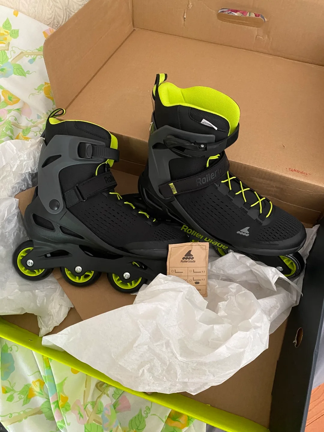 Rollerblade Zetrade Elite Inline Skates US 10 with Pads thumbnail